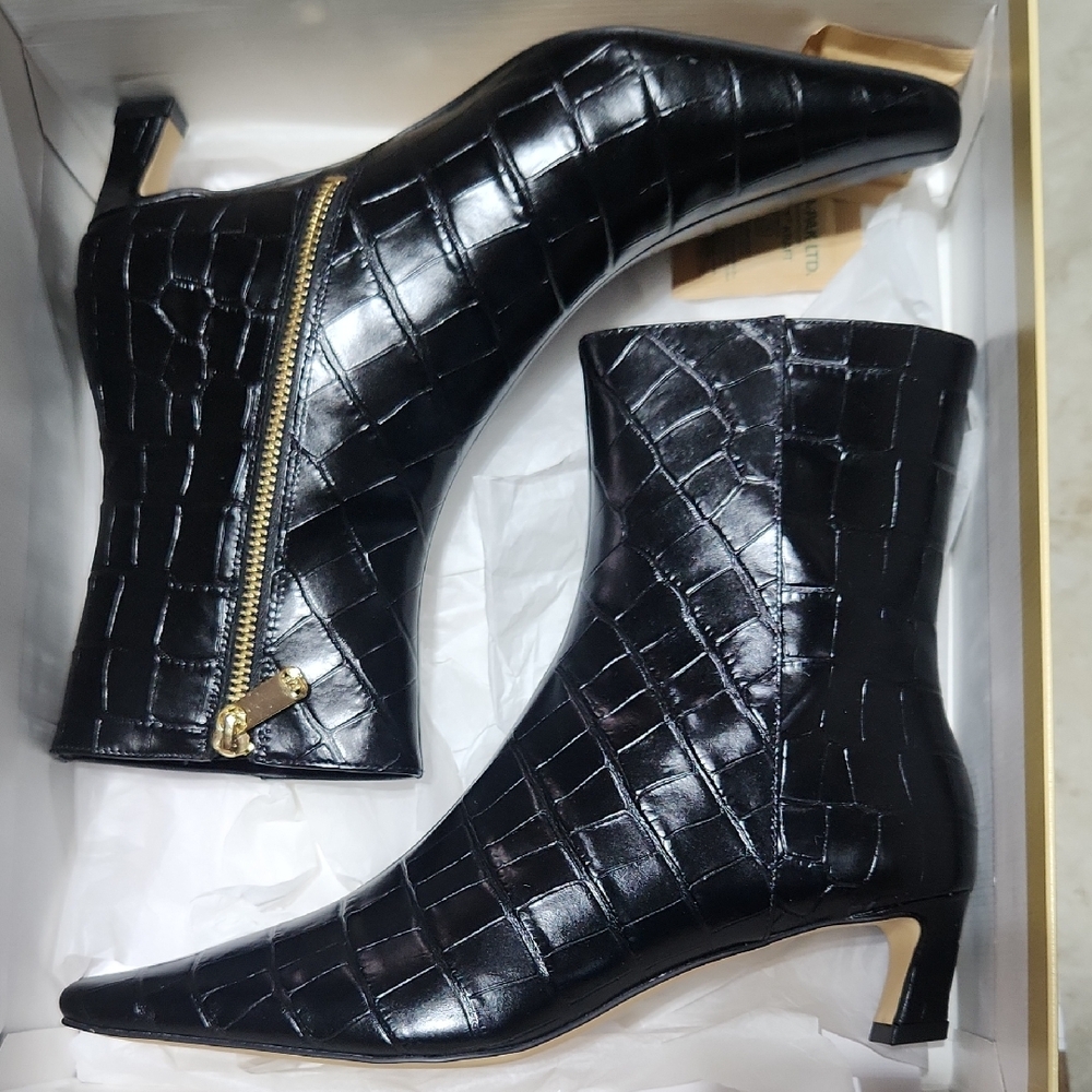 MICHAEL Michael Kors Black Croc-Embossed Ankle Booties